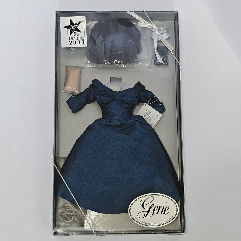 Gene Marshall Friendly Connection Costume Set Ashton Drake 5th Anniversary 2000